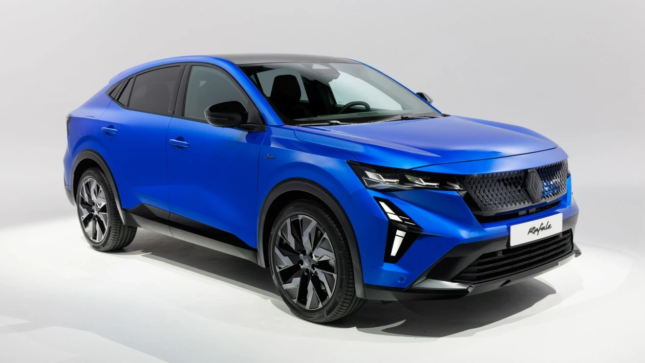 Renault Rafale bleu illustrant le pack Signature AGCA